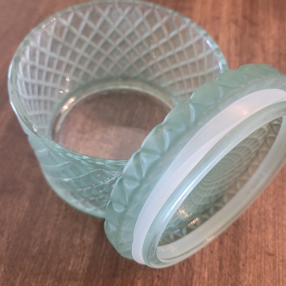 VINTAGE GREEN JAR - Picture 4 of 7